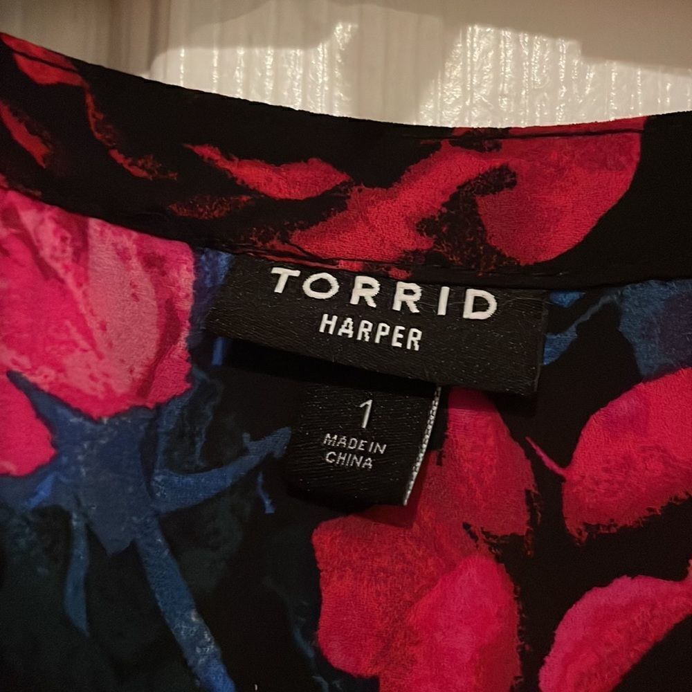 TorridāRoseālongāsleevedāblouseāš¹ - Picture 2 of 7